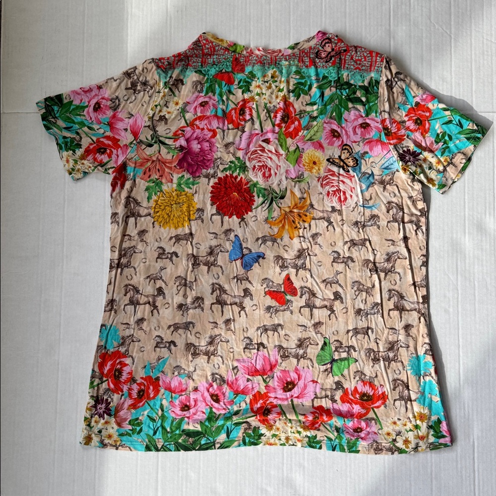 Johnny Was Multicolor Floral Short Sleeve V-Neck Tee - Picture 2 of 8